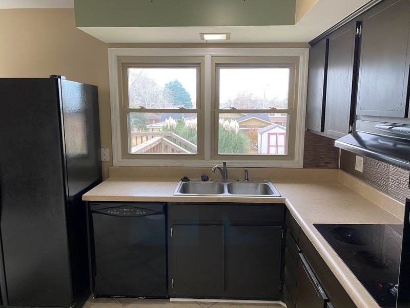 2103 Chambers Dr Ne - Photo 3 of 22