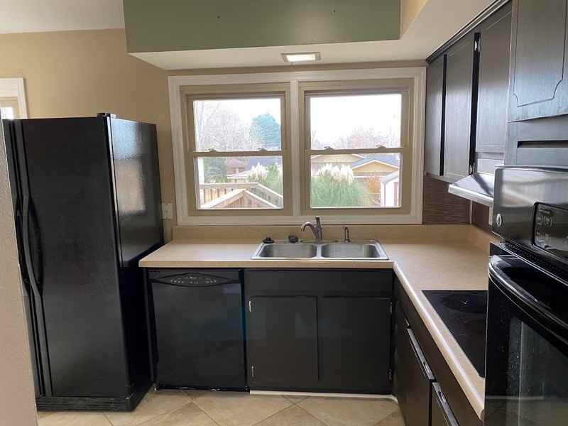 2103 Chambers Dr Ne - Photo 4 of 22