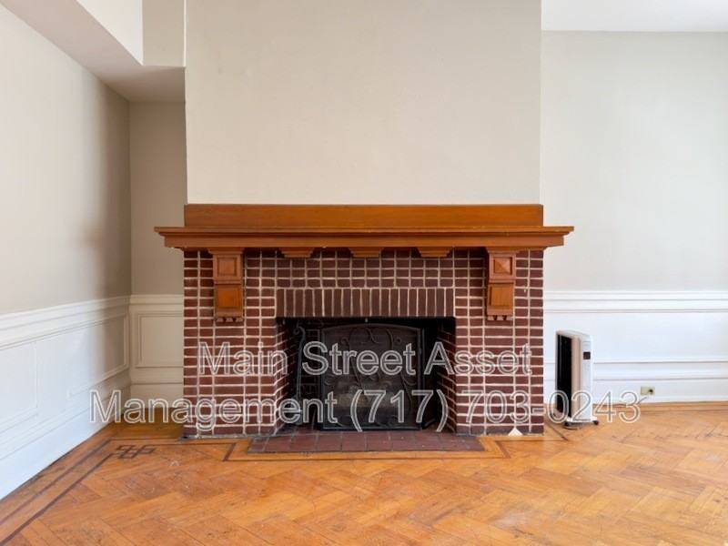 2011 N 3rd St #4 - Photo 4 of 20