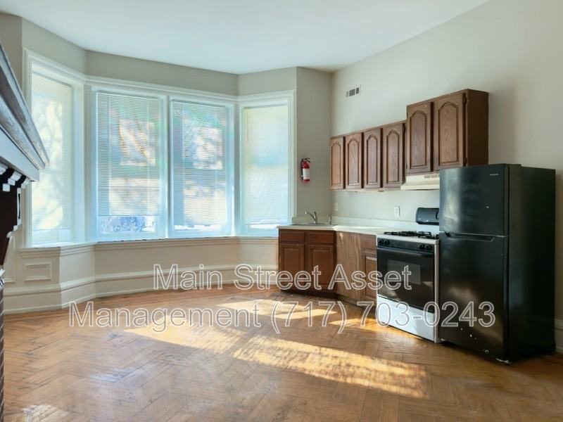 2011 N 3rd St #4 - Photo 6 of 20