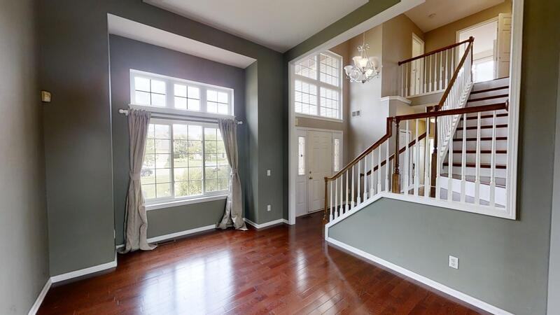 292 Sandrock Ct - Photo 5 of 41