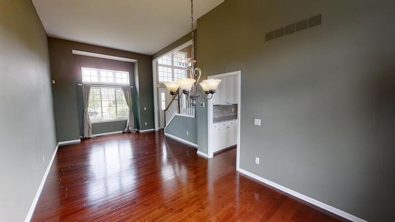 292 Sandrock Ct - Photo 7 of 41