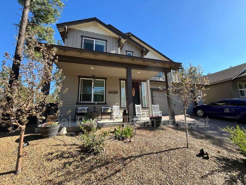 2705 W Windtree Dr - Photo 2 of 49