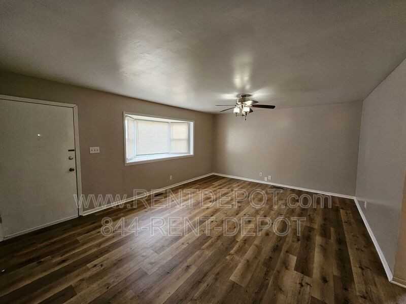 1531 E Riverside Dr - Photo 7 of 11