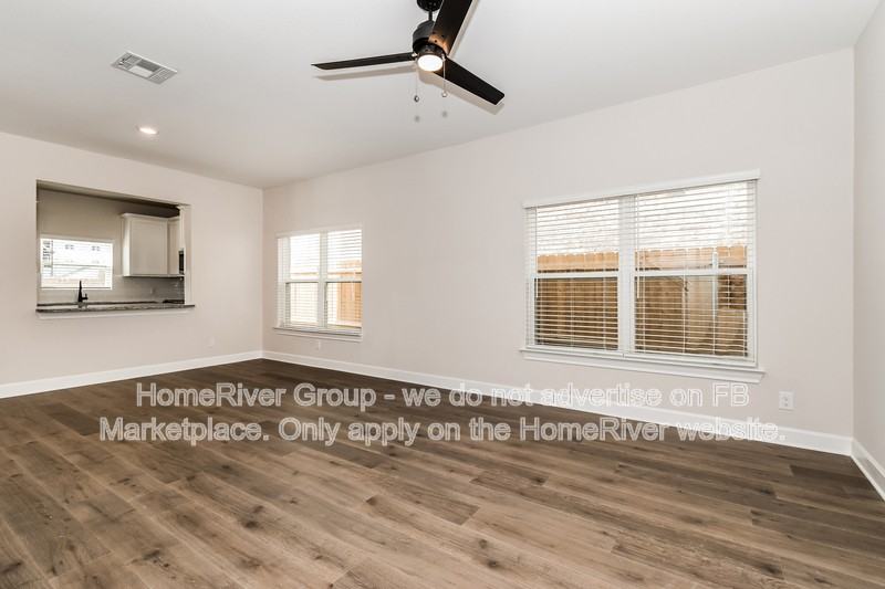 1215 Bullock Dr - Photo 3 of 21