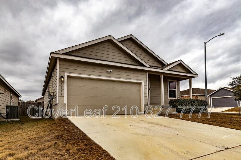 7009 Shears Pl - Photo 2 of 30