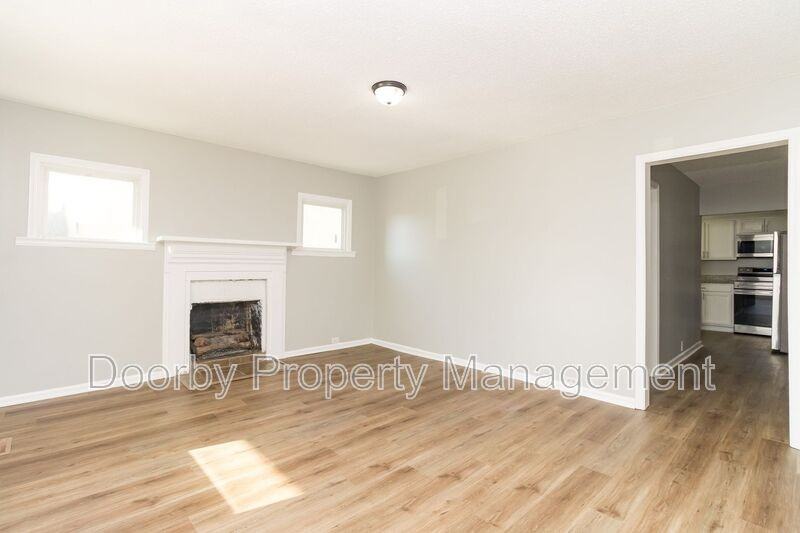 103 Farris St Ne - Photo 2 of 18