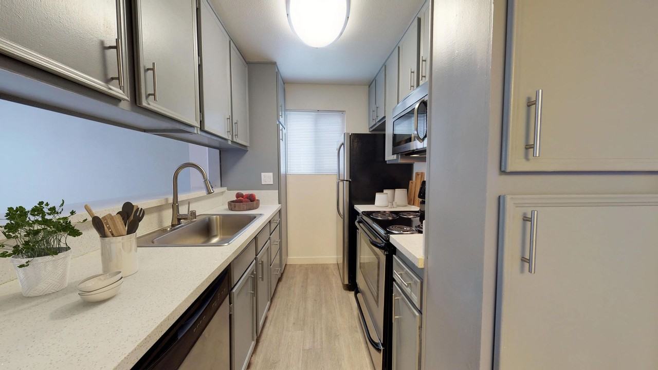 The Belmont - Photo 5 of 26