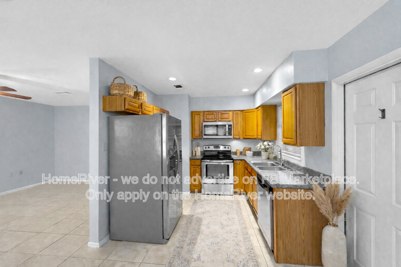 5642 New York Ave - Photo 3 of 27