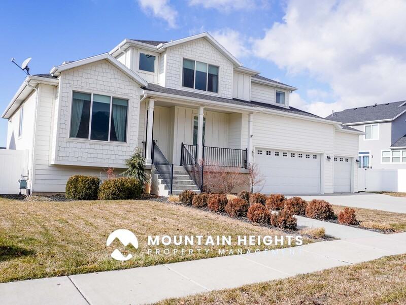 2274 Southeast - Photo 3 of 50