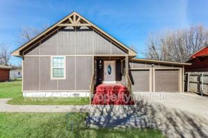 featured image of 3605 Nw 52nd St