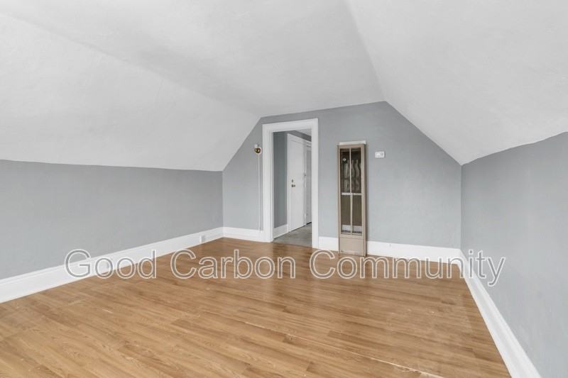 319 W Utica St #3 - Photo 3 of 12