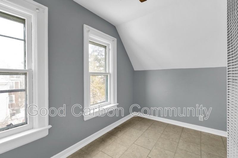 319 W Utica St #3 - Photo 7 of 12