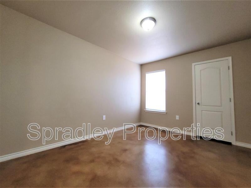 757B E Ridge Blvd - Photo 6 of 9