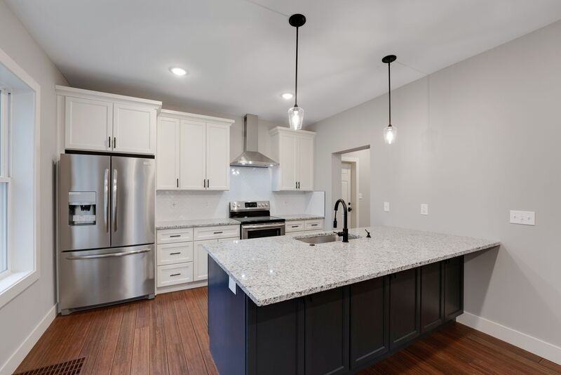 389 Berkeley Rd - Photo 7 of 27