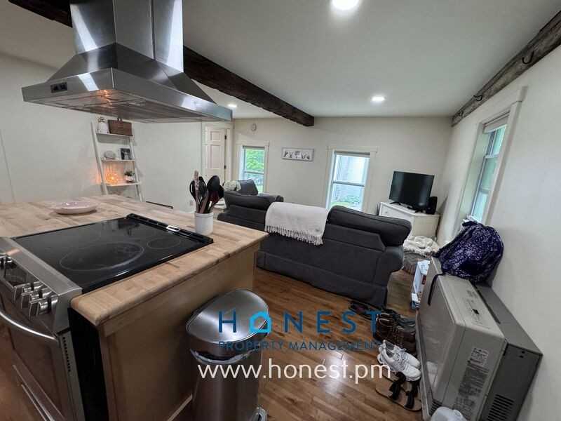 5 Sheldon St #2 - Photo 2 of 25