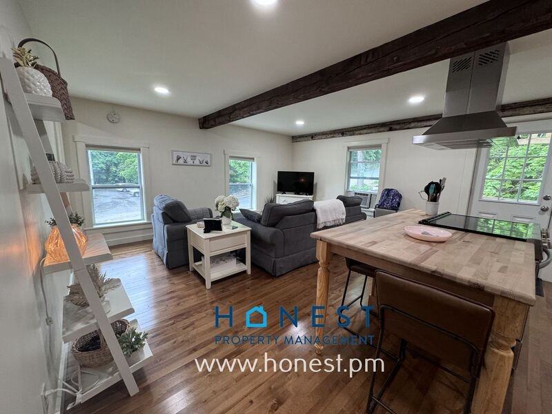 5 Sheldon St #2 - Photo 4 of 25