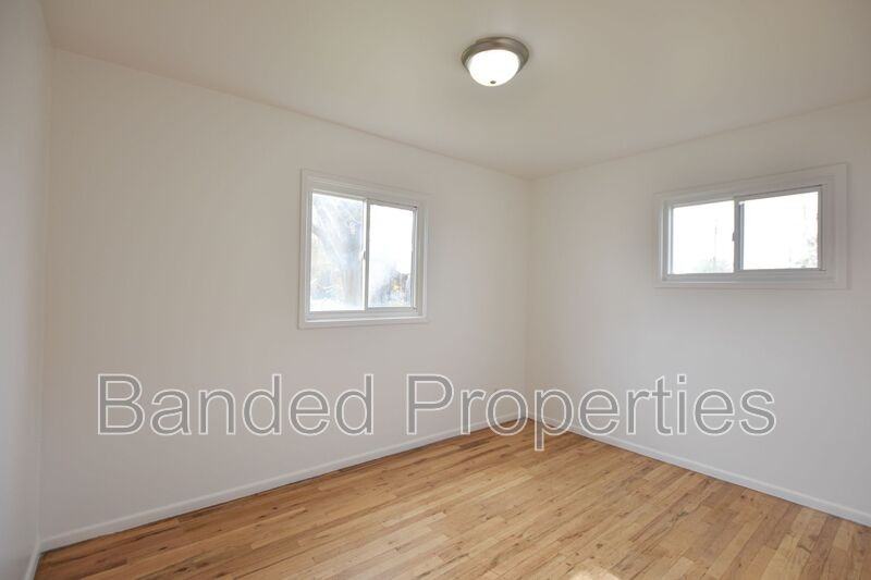 4739 Sw - Photo 6 of 16