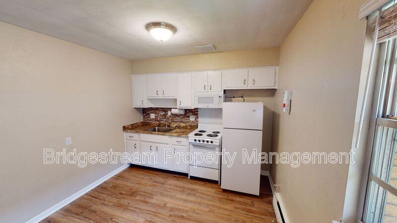 406 Cedar Dr #F - Photo 4 of 6