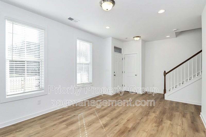 222 Gilead Rd - Photo 2 of 30