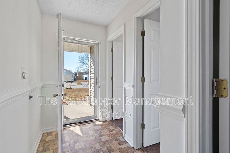 5037 Westview St - Photo 2 of 15