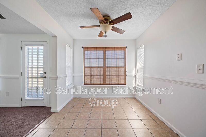 5037 Westview St - Photo 4 of 15