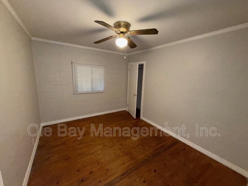 3371 Park St - Photo 5 of 9