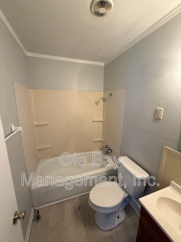 3371 Park St - Photo 7 of 9