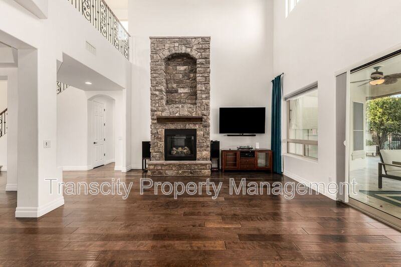 1636 E Sattoo Way - Photo 2 of 50