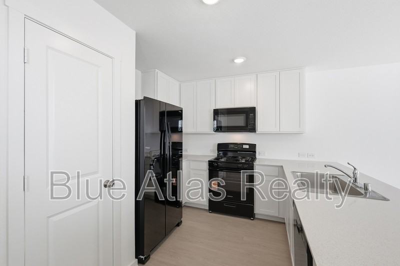 12204 Steeplechase Dr - Photo 2 of 17