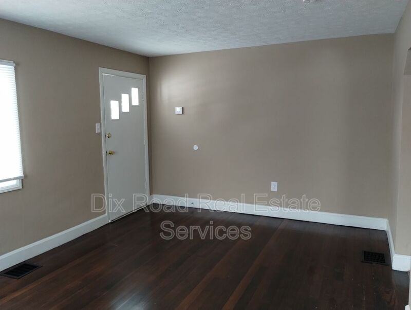 1724 Parkamo Ave - Photo 6 of 28