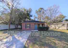 featured image of 2362 Johnson Ave