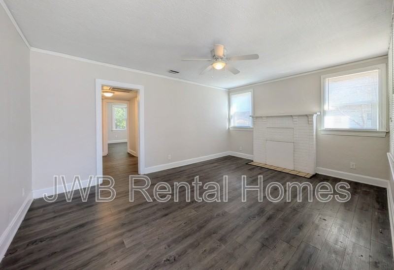 6635 Sunset Dr - Photo 5 of 17