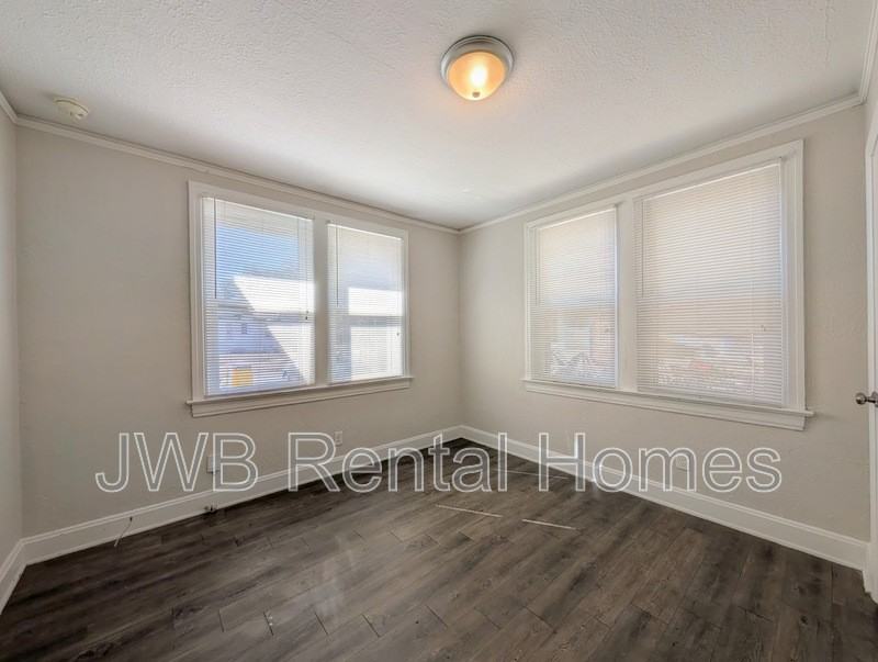 6635 Sunset Dr - Photo 6 of 17