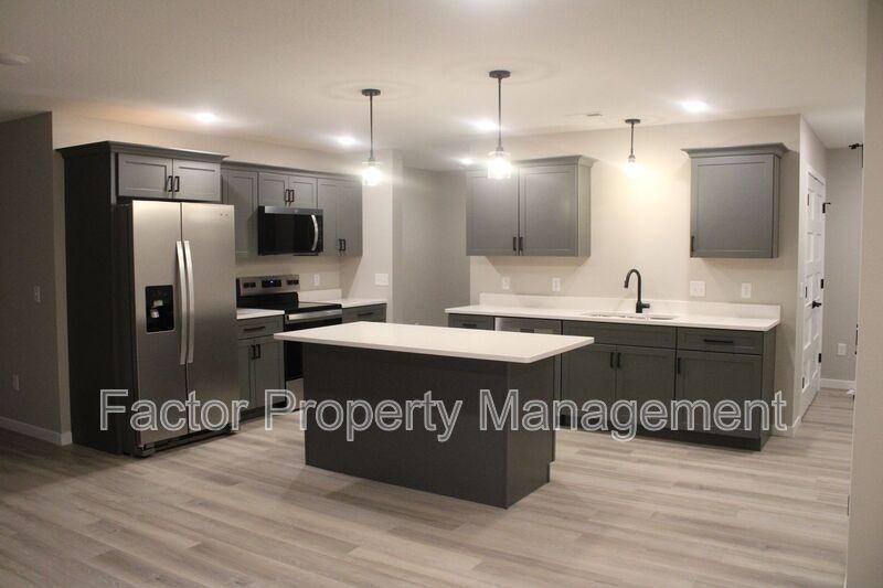 3124 Scotch Ln - Photo 2 of 19