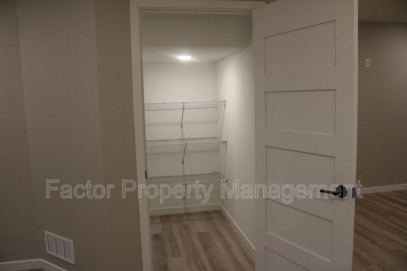 3124 Scotch Ln - Photo 4 of 19