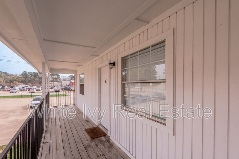 600 Palm St #16 - Photo 3 of 20