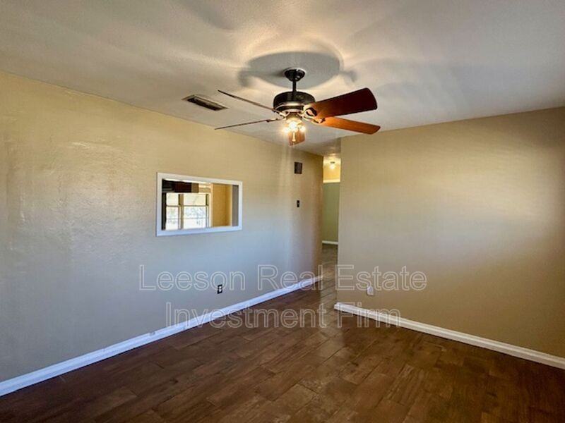 4216 Parkway Dr - Photo 2 of 16