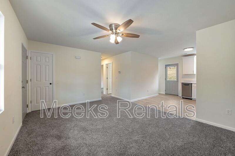 11 Cottage Ct - Photo 6 of 13