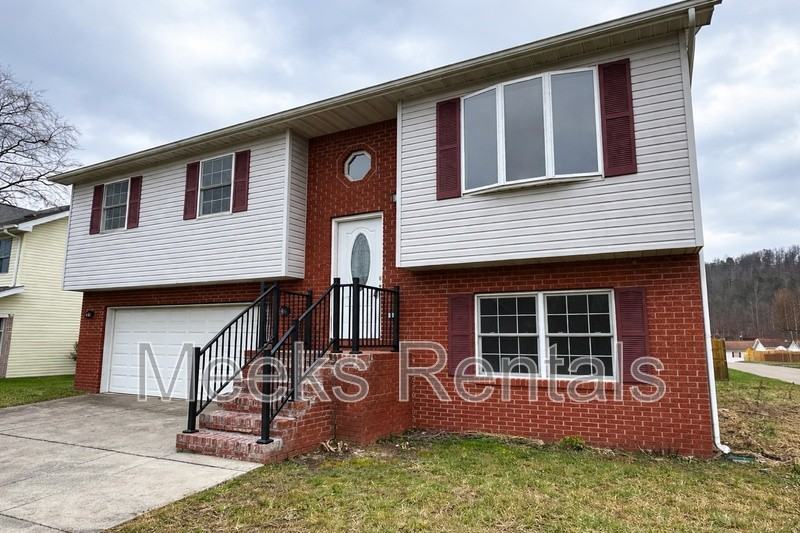 22 Country View Est - Photo 2 of 7