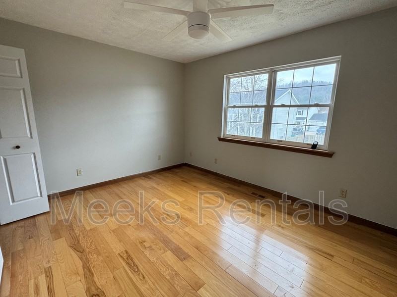 22 Country View Est - Photo 4 of 7