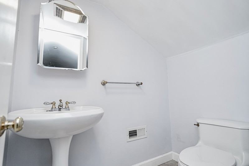 130 Heather Dr - Photo 6 of 18