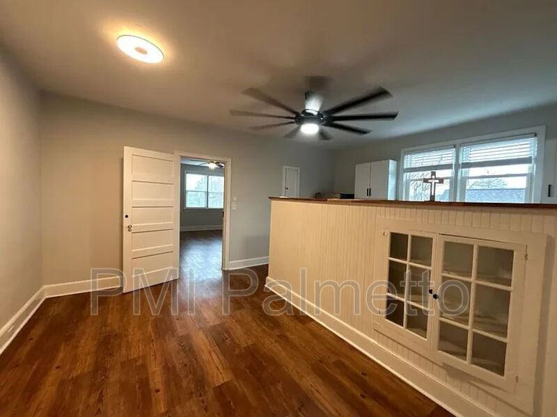 502 1/2 State St - Photo 7 of 14