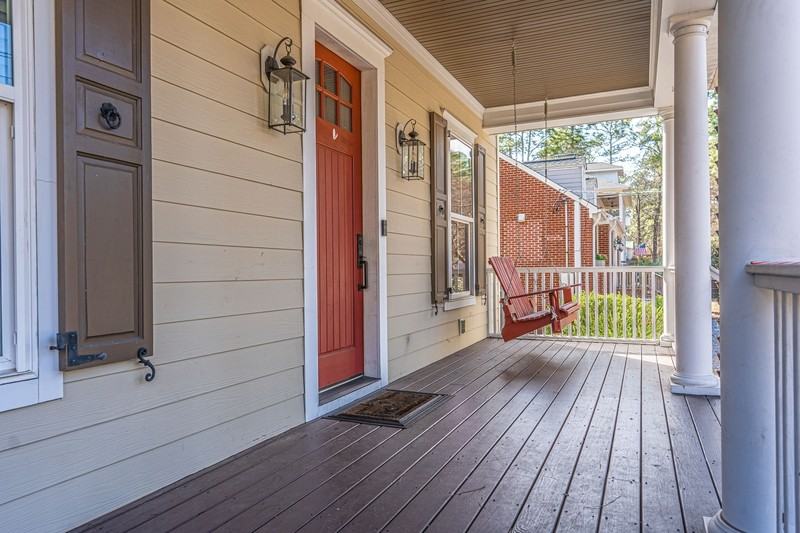 445 N May St - Photo 2 of 26