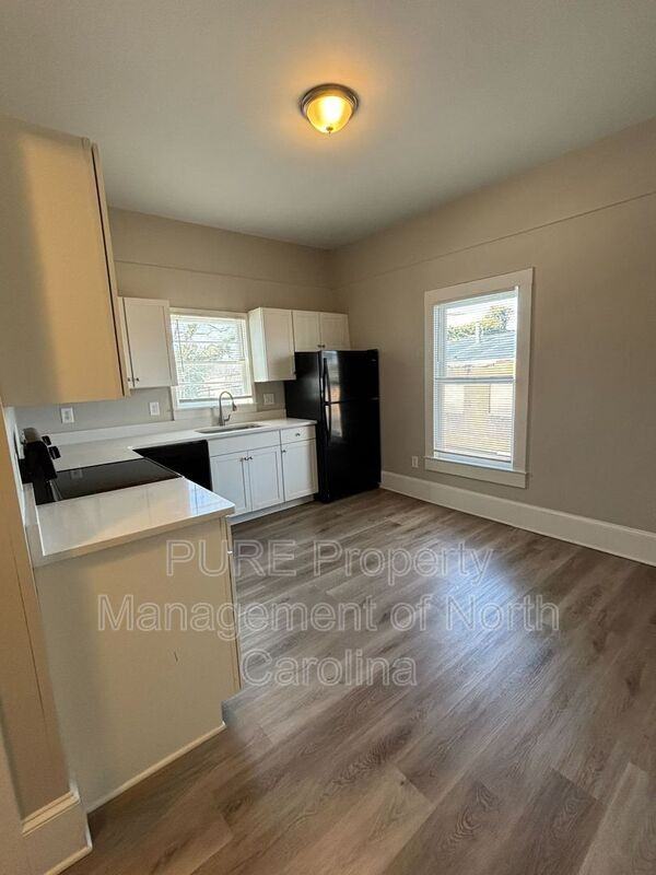 504 Westside Dr - Photo 6 of 17