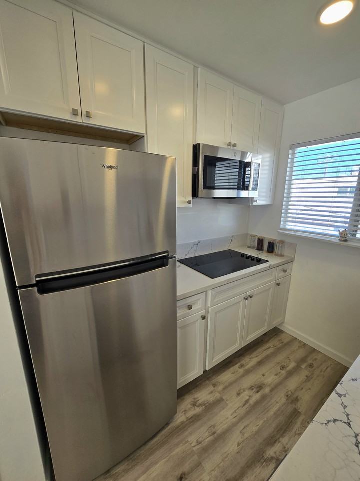 3836 Third Avenue #6 - Photo 3 of 20