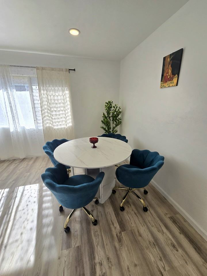 3836 Third Avenue #6 - Photo 4 of 20