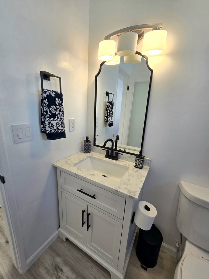 3836 Third Avenue #6 - Photo 6 of 20