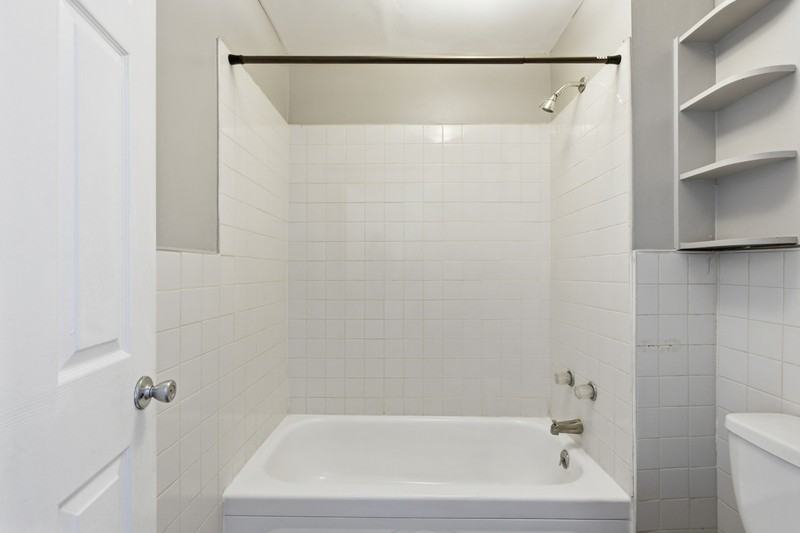 546 N Fulton Ave - Photo 7 of 15