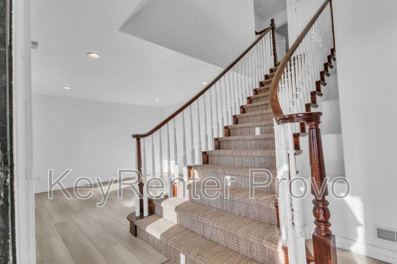 1559 Oak Cliff Dr - Photo 5 of 30